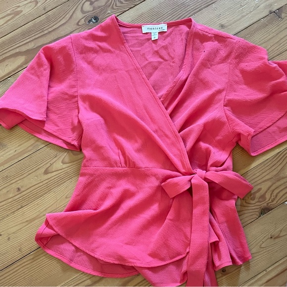 Monteau Los Angeles Wrap Top - Picture 1 of 3